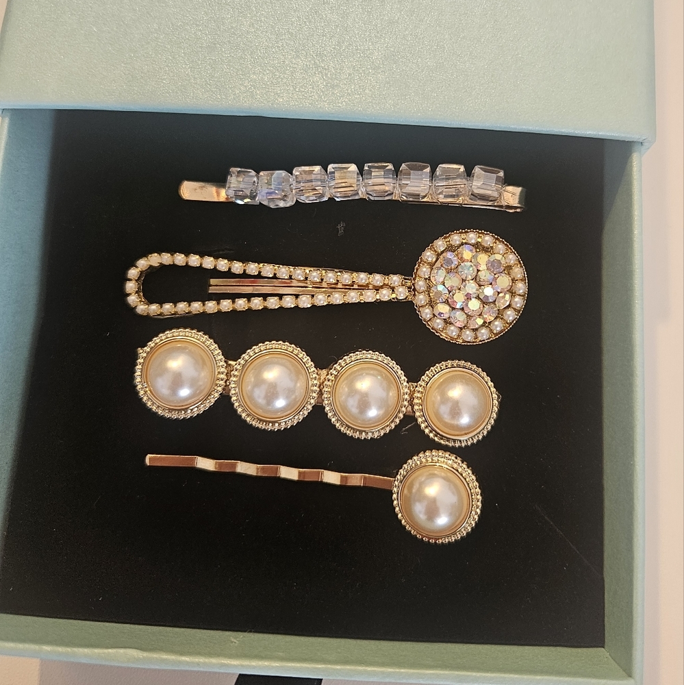 Rhinestones and Pearls! Barrette Set